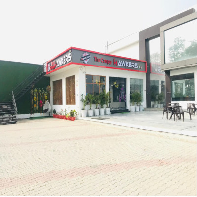 The Crispy Hawkers Outlet at Kashipur